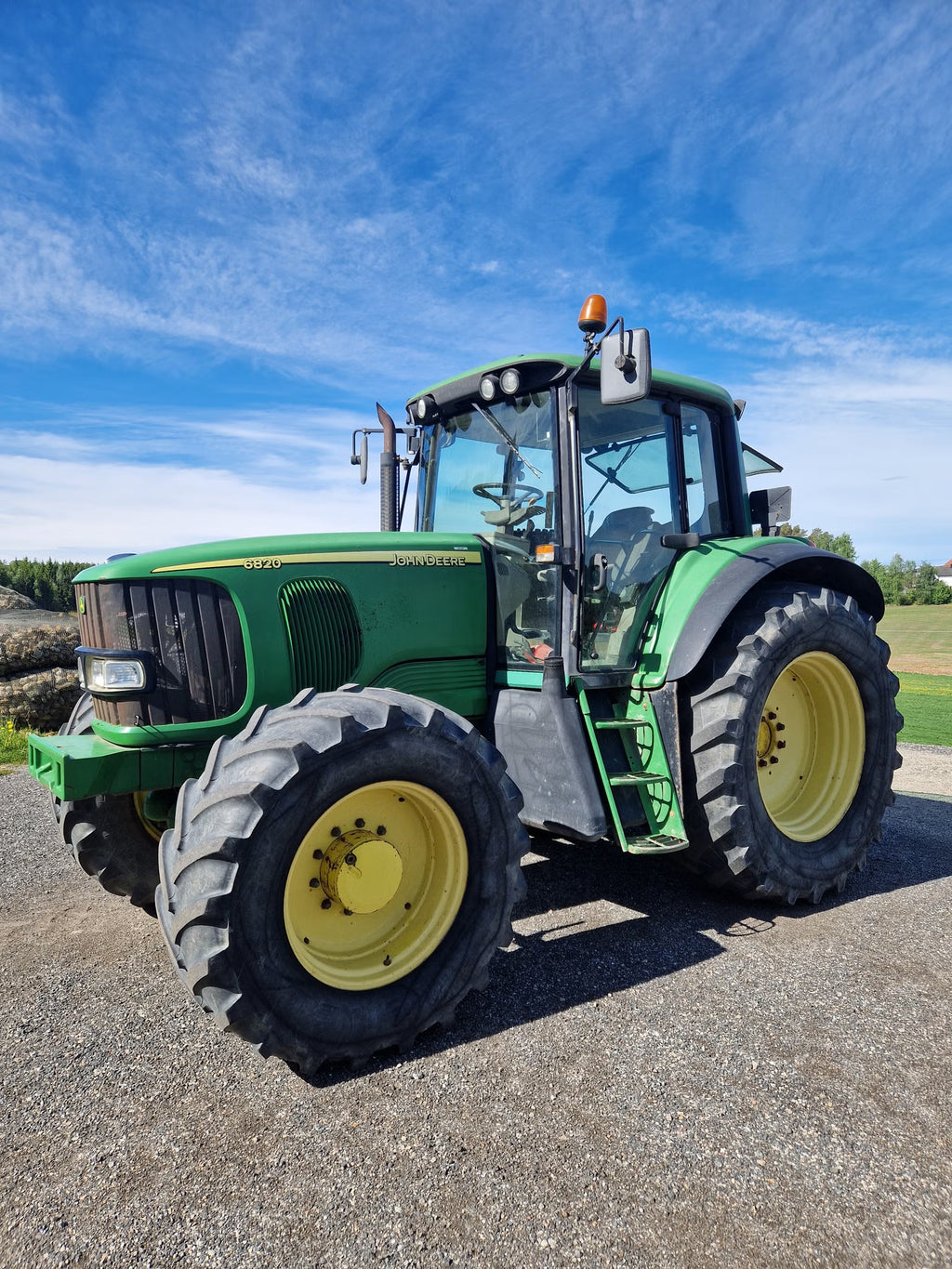 Tracteur John Deere 6820