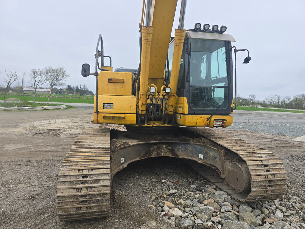 Pelle Komatsu PC240LC-10