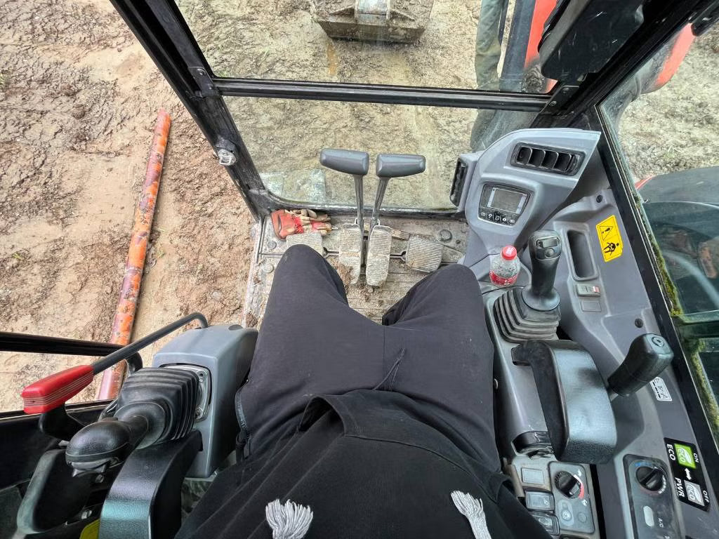 Pelle Kubota KX080-4 CX