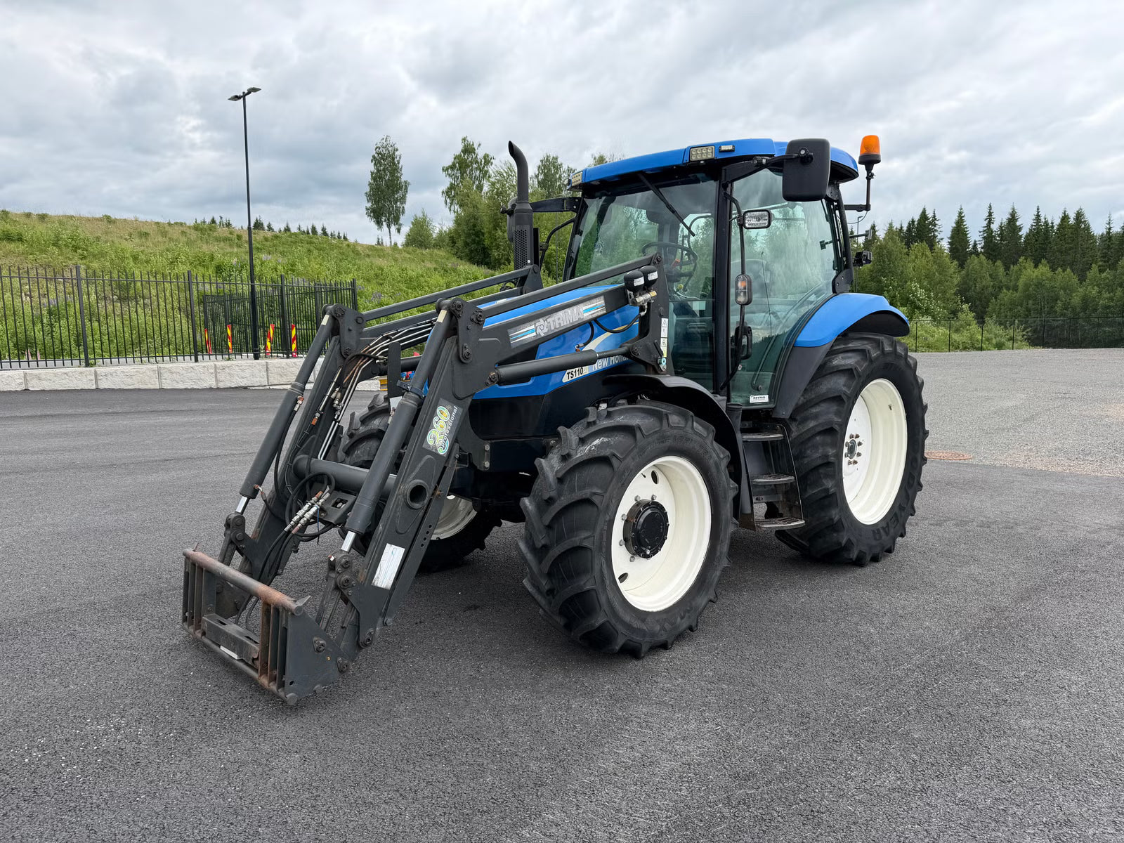 Tracteur New Holland TS110A