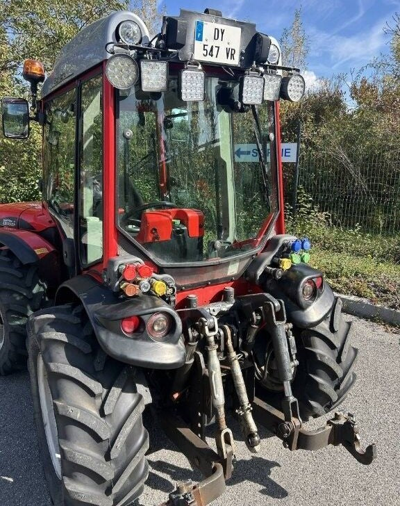 Antonio Carraro SRH 9800 Traktor – 2015 – 1 047 Stunden