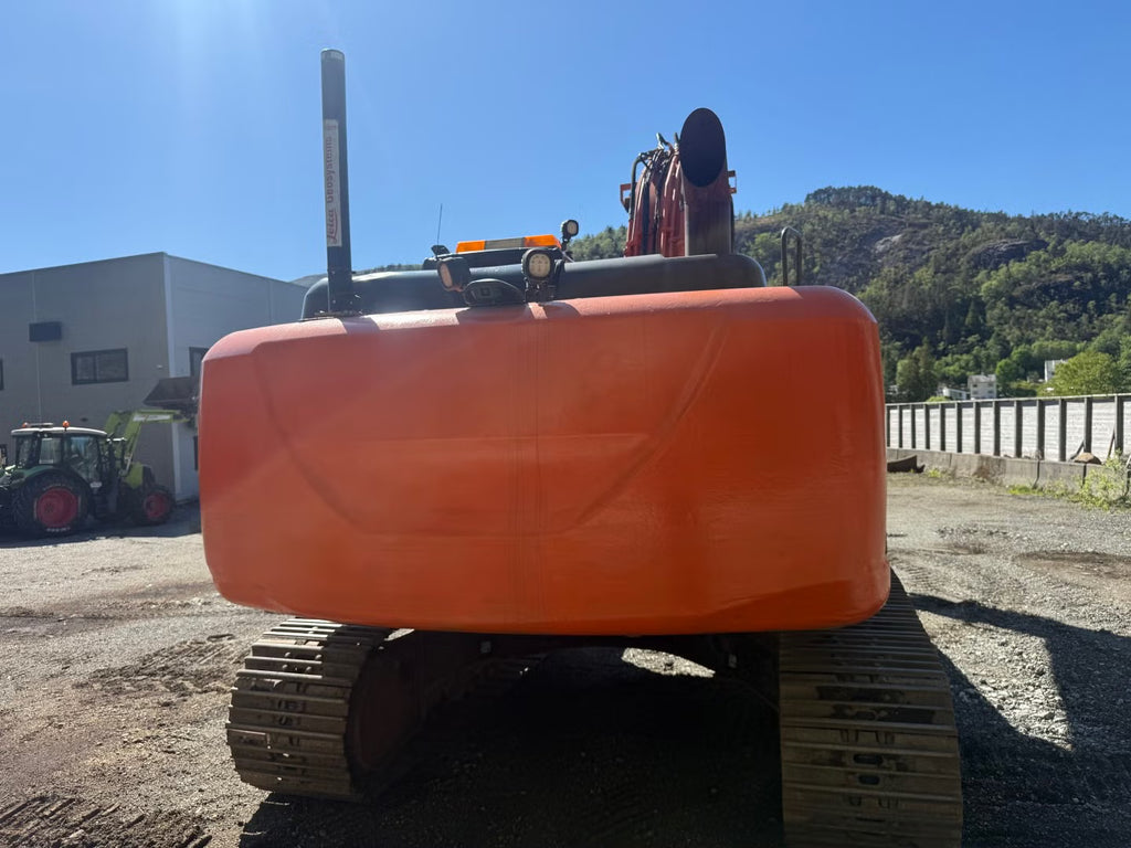 Pelle Hitachi ZX210LC-5B