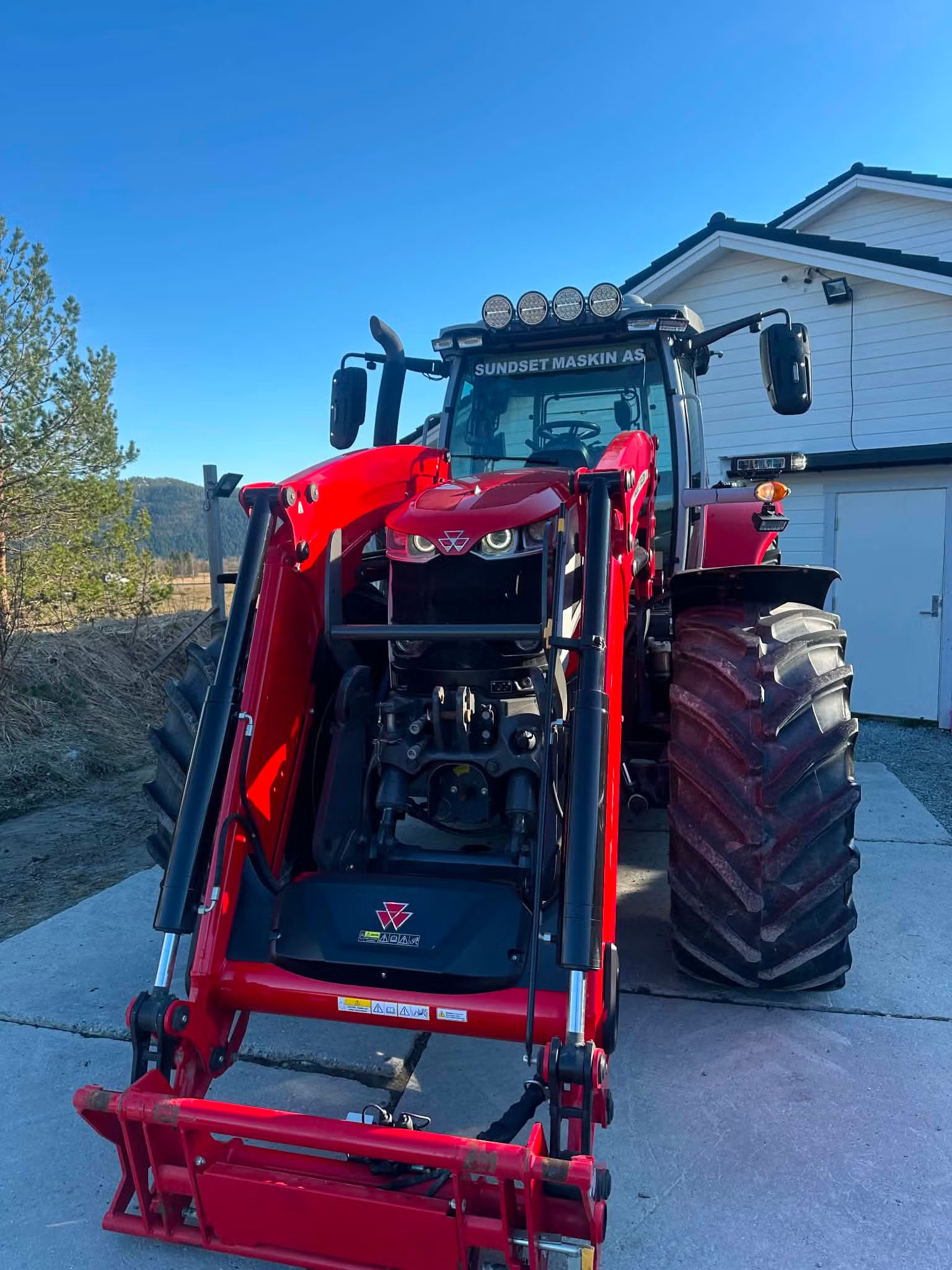 Tracteur Massey Ferguson 7S 210 2024