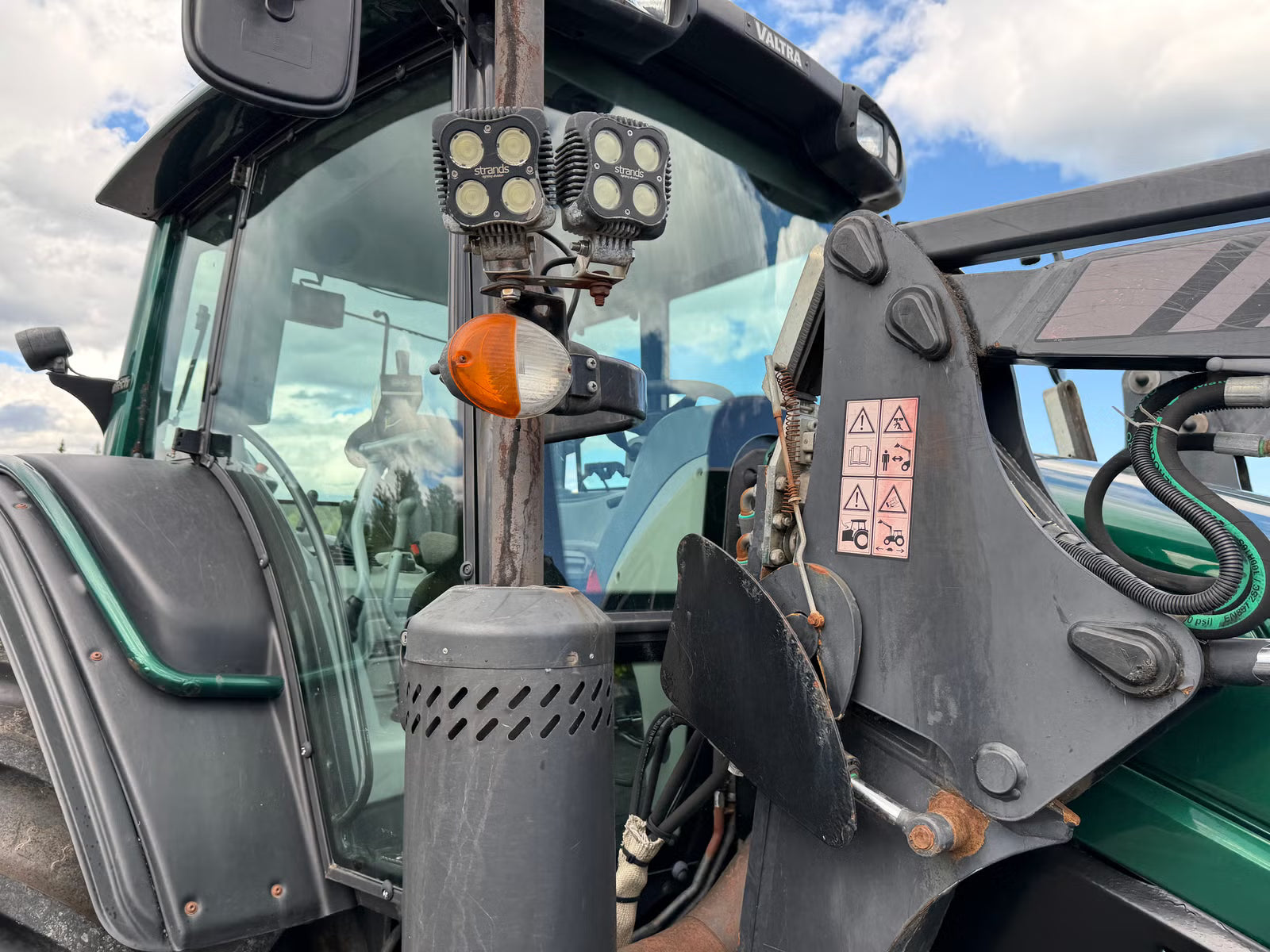 Tracteur Valtra N103