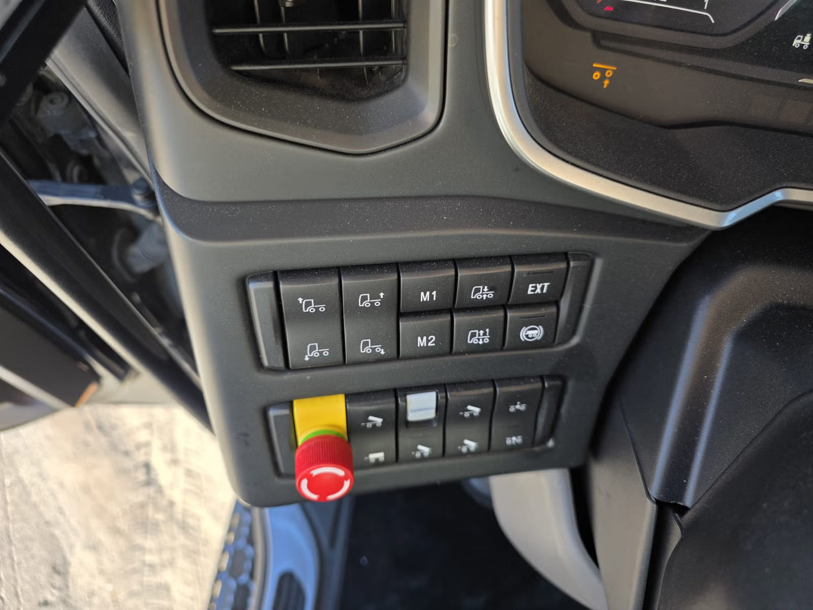 Camion Scania R660 2024 - Levage à crochet Hyva 24 t
