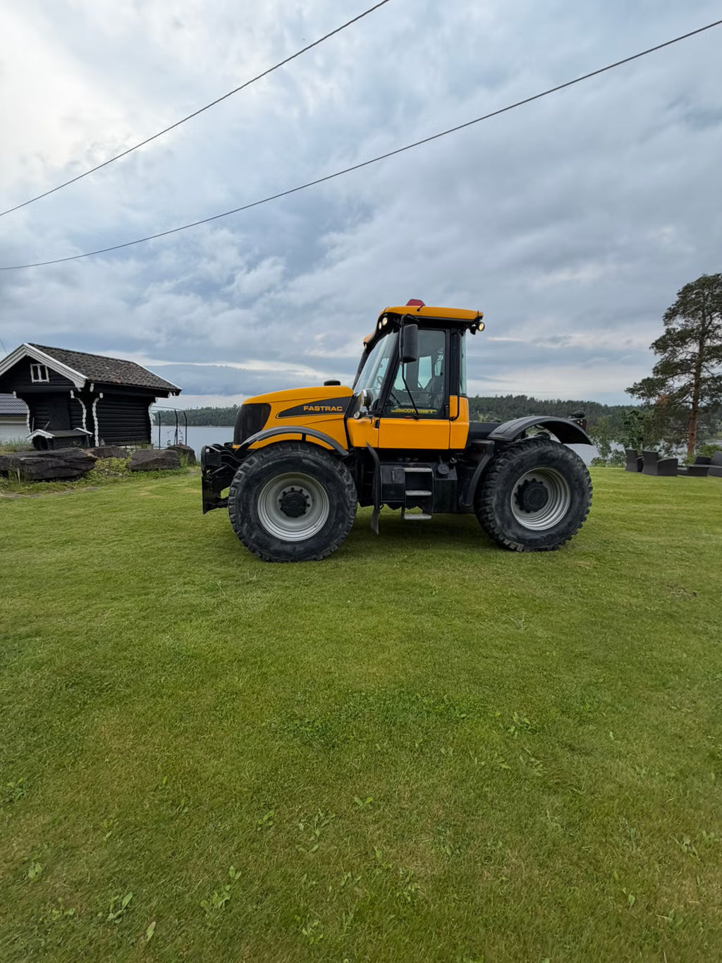 Tracteur JCB 3220