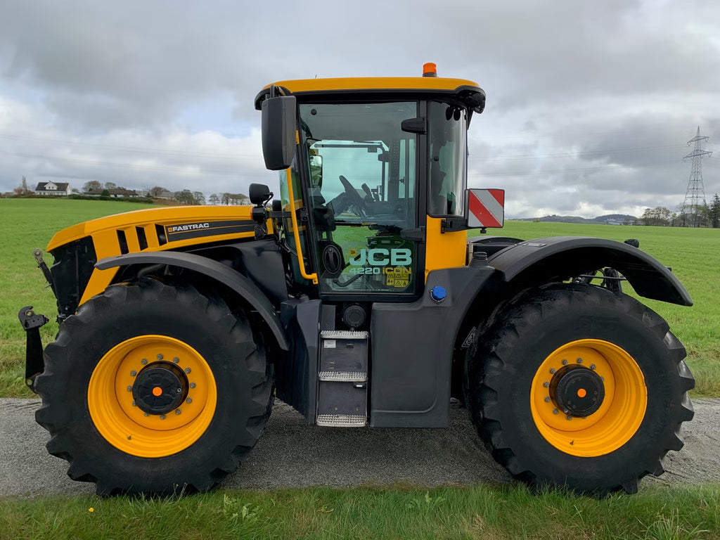 Tracteur JCB 4220