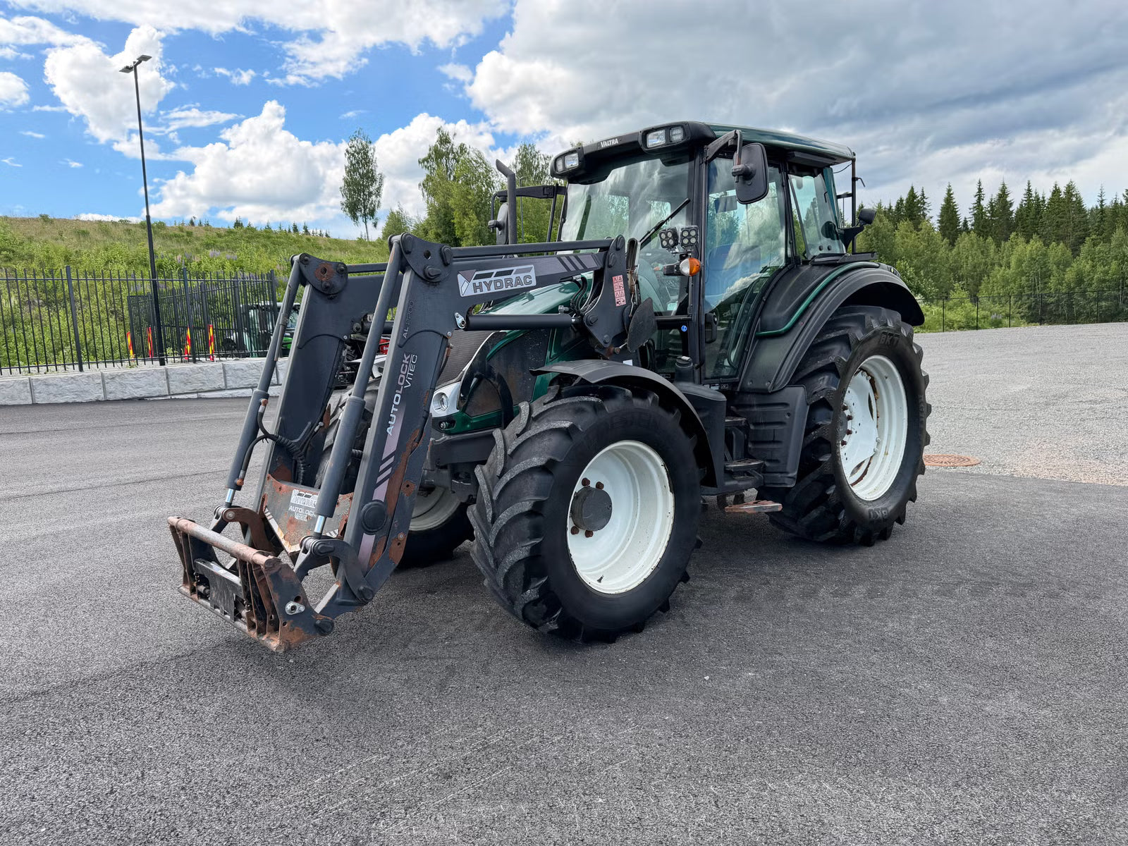 Tracteur Valtra N103